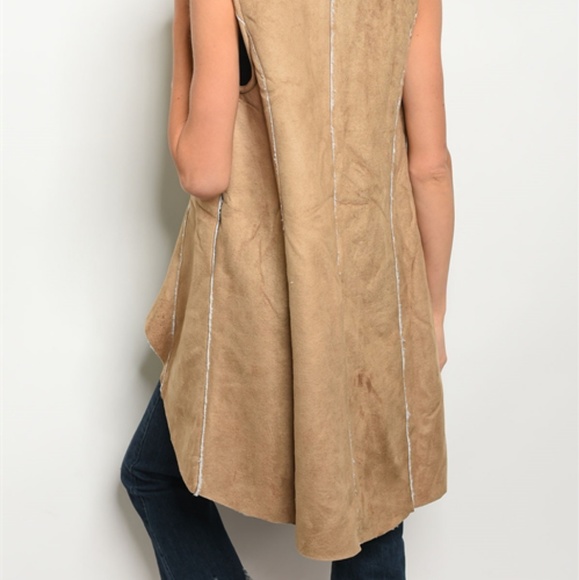 Camel suede sherpa vest - Picture 4 of 5